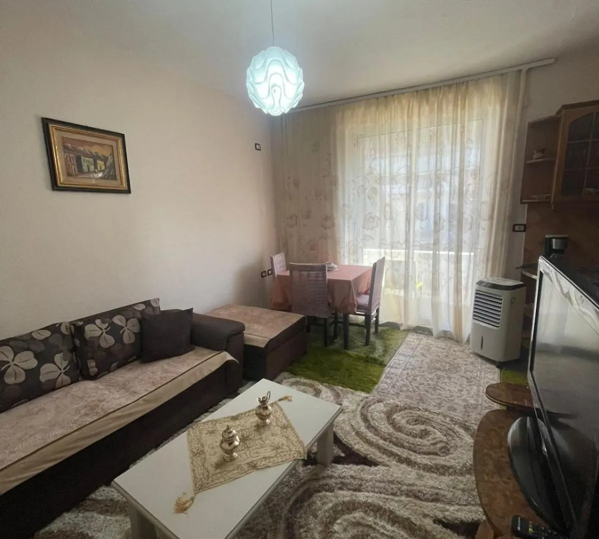 Ledi'S Apartment Gjirokastër